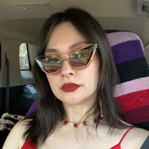 Meet your Posher, Jacinda